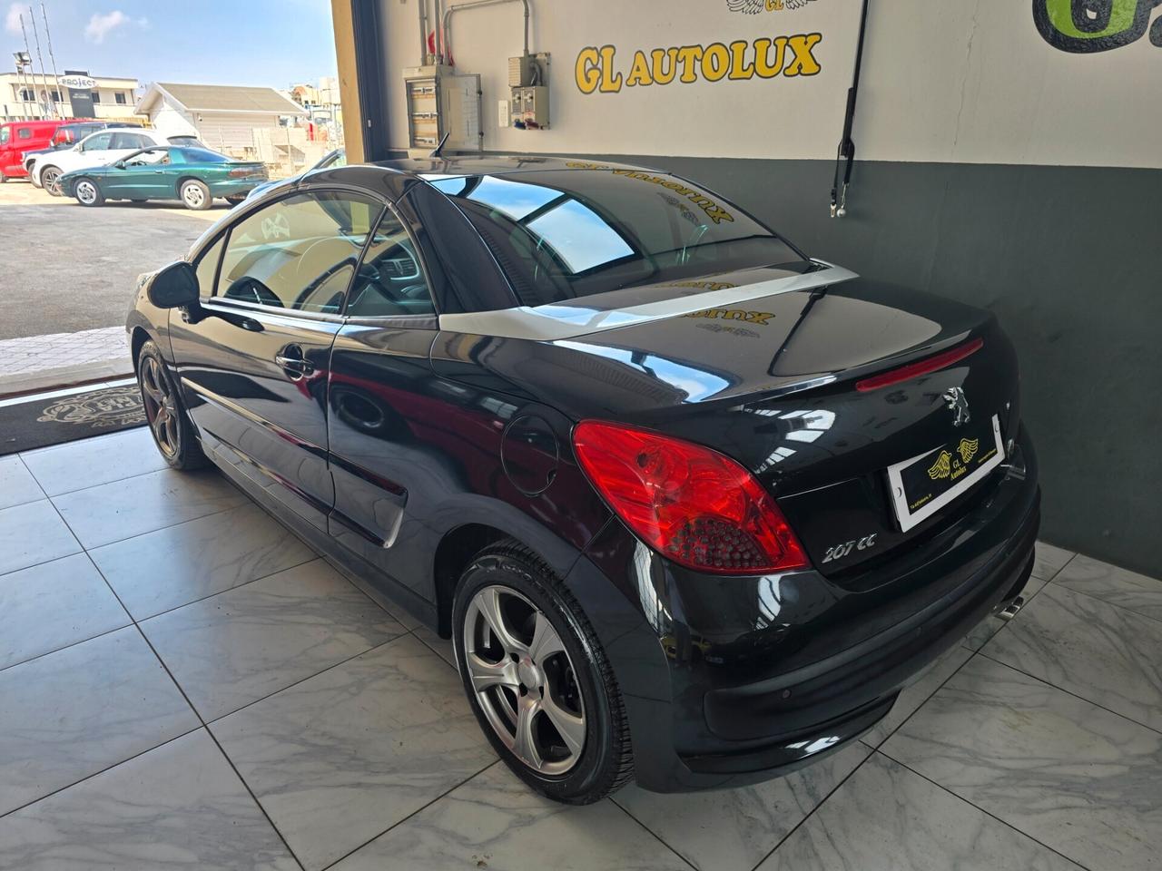 Peugeot 207 1.6 THP 150CV CC Roland Garros