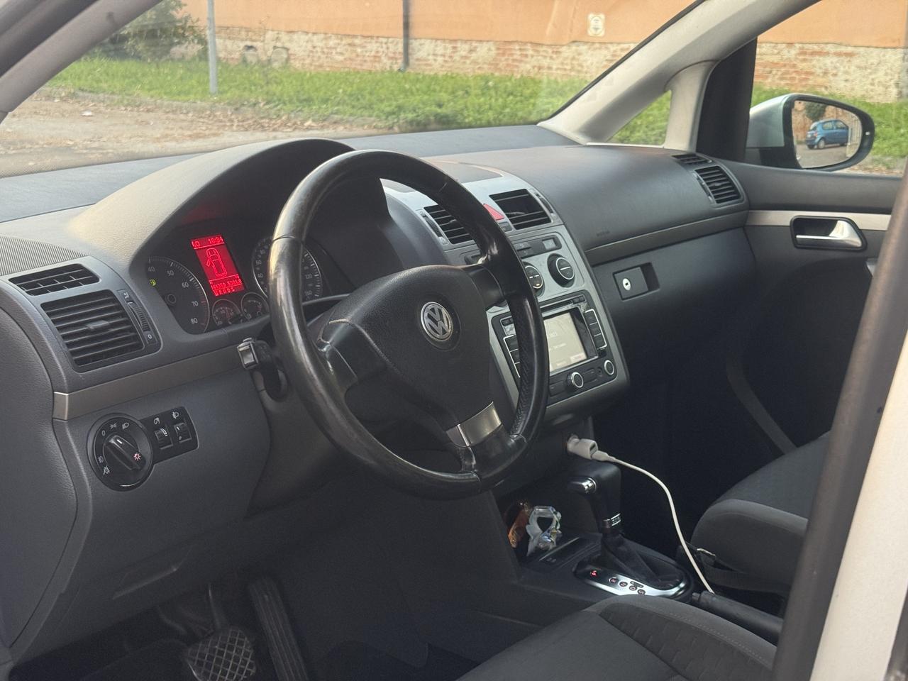 Volkswagen Touran 1.4 16V TSI 150CV DSG Trendline Ecofuel