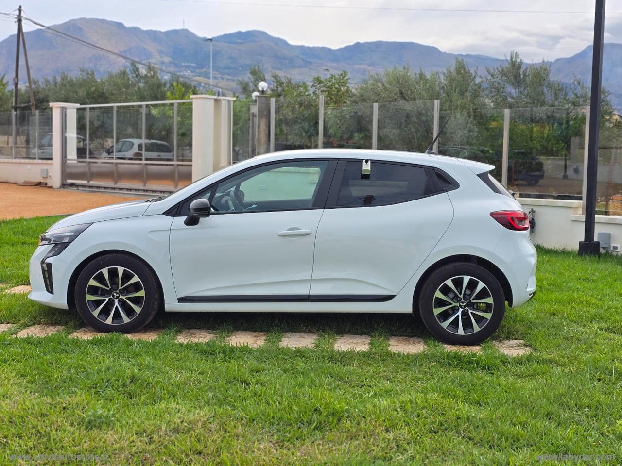 MITSUBISHI Colt 1.0L turbo 90 CV Invite