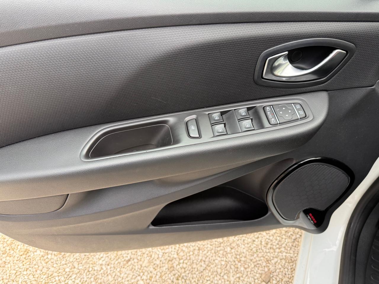 Renault Clio dCi 8V 75 CV Start&Stop 5 porte Energy Intens