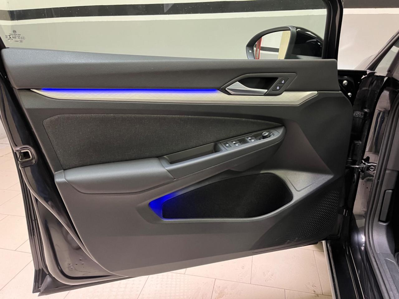 Volkswagen Golf 1.0 eTSI EVO DSG Life