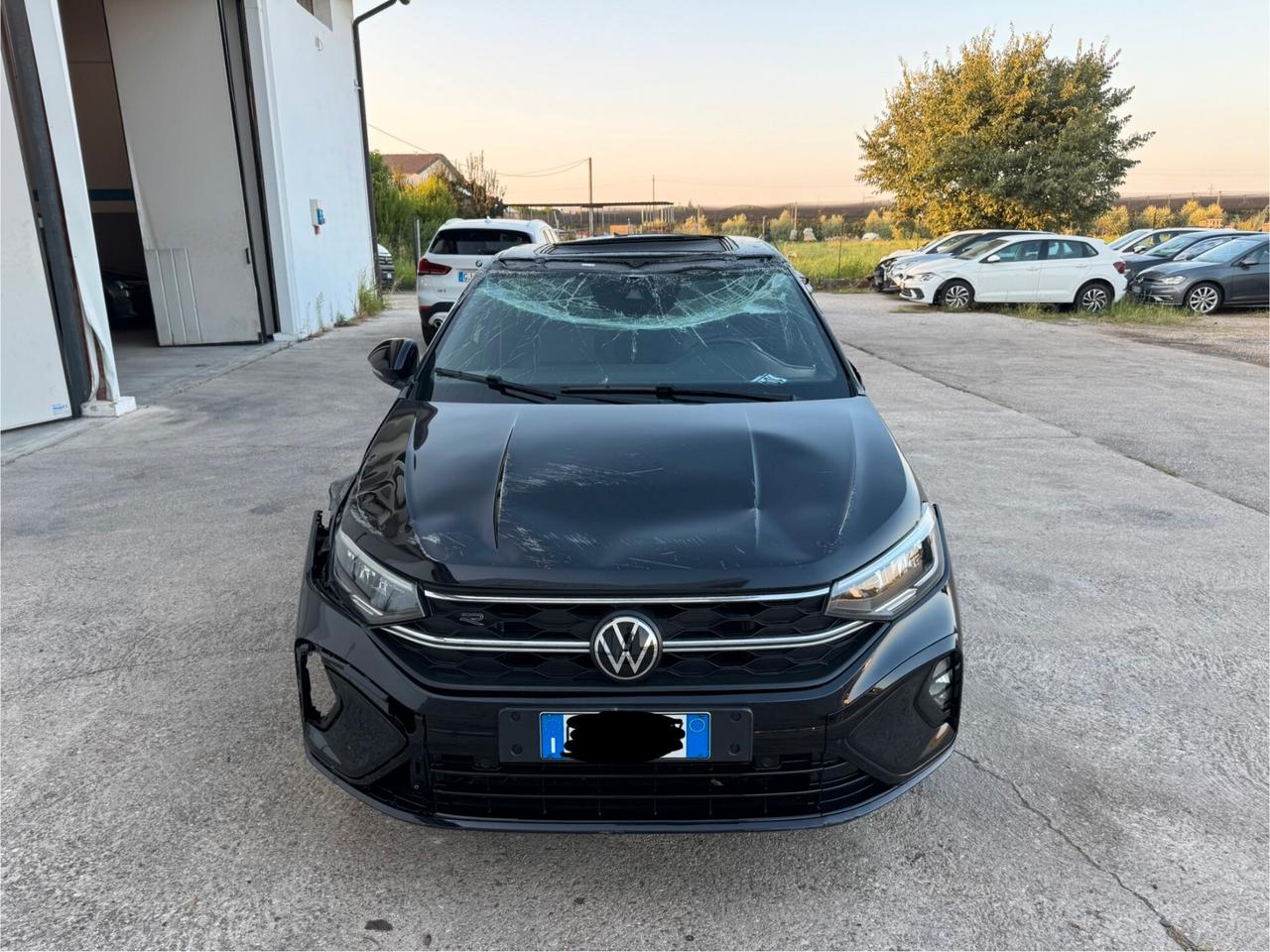 Volkswagen Taigo 1.0 tsi R-Line 110cv START - TETTO