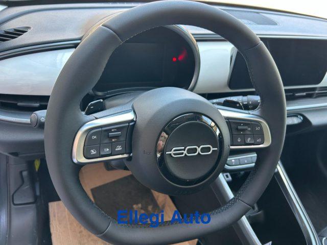 FIAT 600 Hybrid 110 CV DCT MHEV ICON SPECIALE KM0