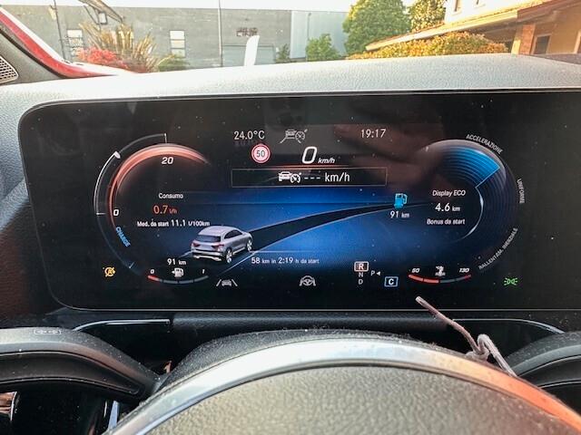 MERCEDES GLA 200 d Autom Premium FULL OPT.