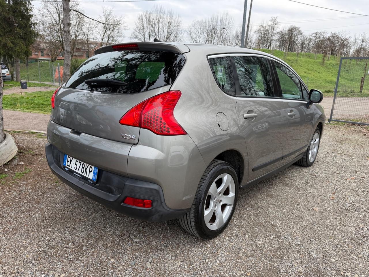 Peugeot 3008 1.6 HDi 112CV Business