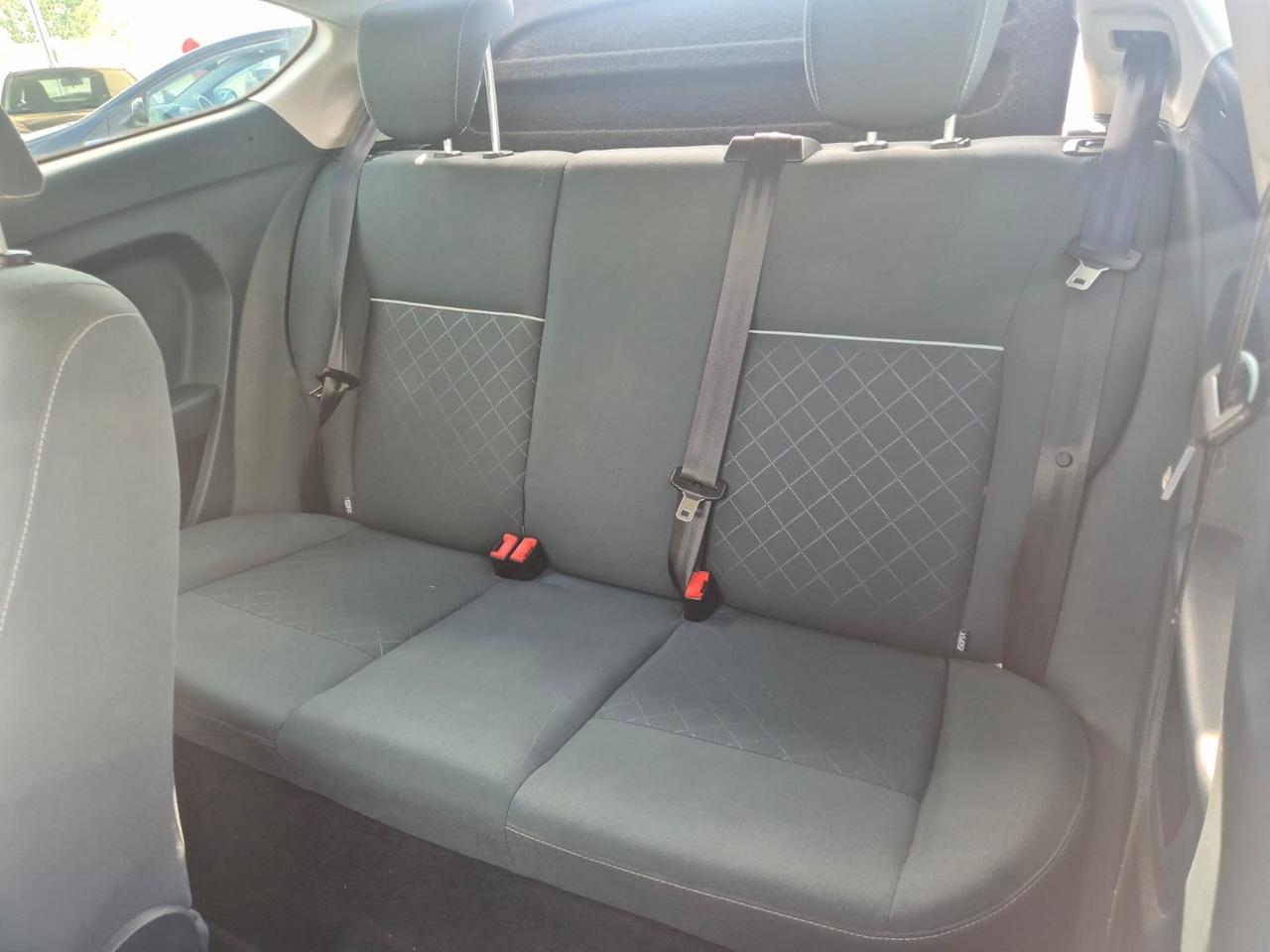 Ford Fiesta 1.4 TDCi 70CV Titanium