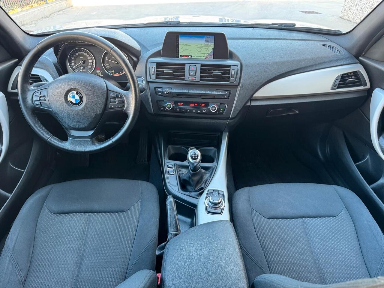 Bmw 118 118d 5p. Unique