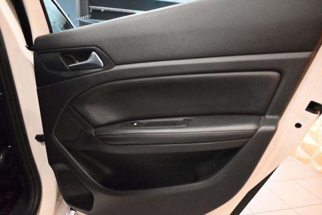 PEUGEOT 308 1.6E-HDI 116CV ACCESS S&S 5PT.NAVI CAM 18"LED FULL