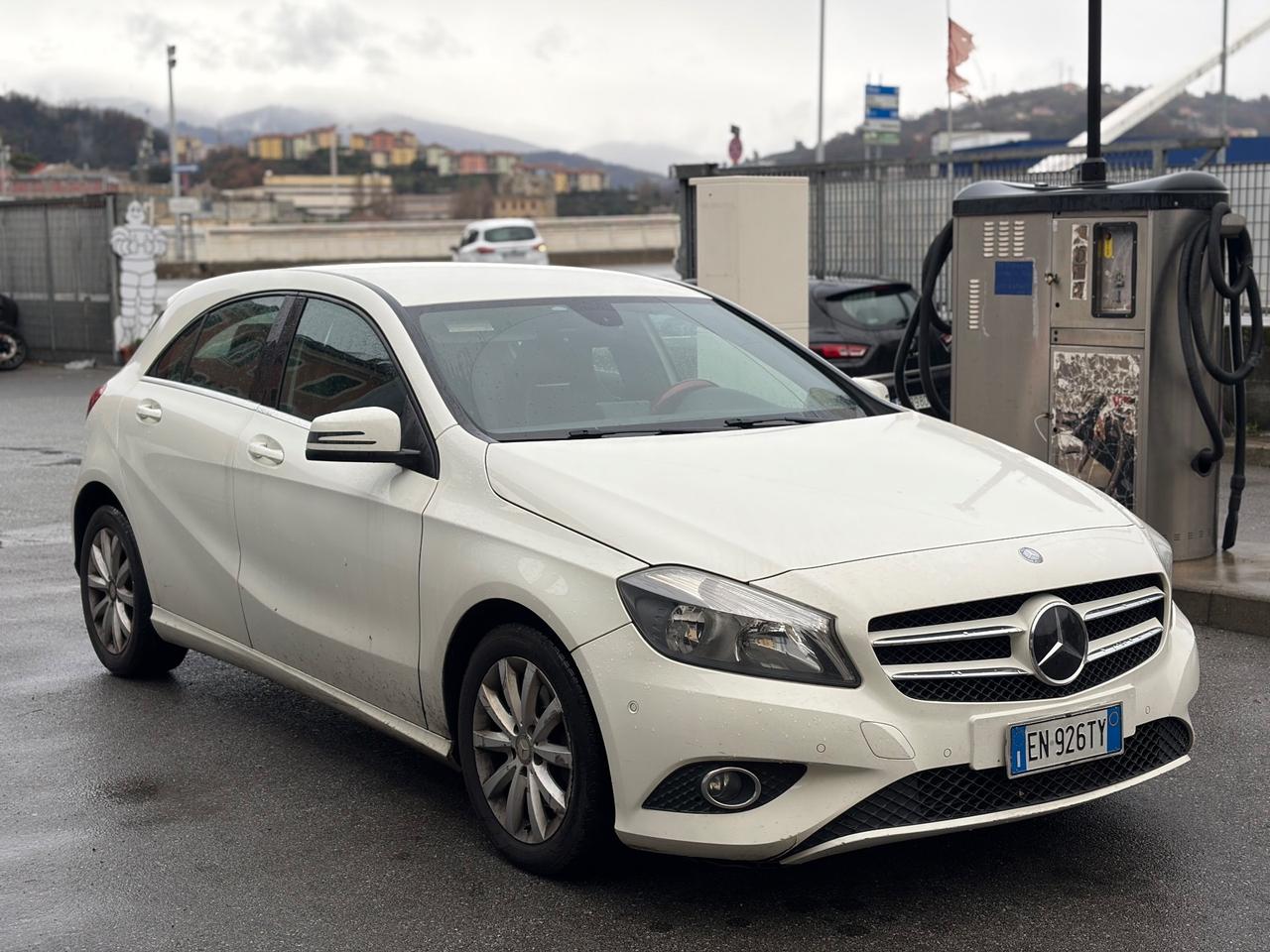 MERCEDES - BENZ A 200 CDI 136CV - 2013 MANUALE