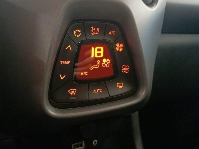 TOYOTA Aygo Connect 1.0 VVT-i 72 CV x-wave