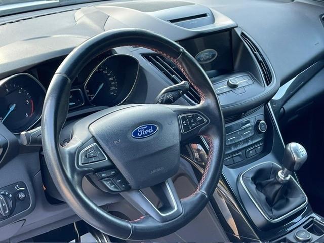 Ford Kuga 2.0 TDCI 150 CV S&S 4WD ST-Line