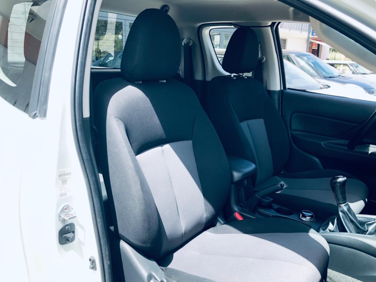 Mitsubishi L200 2.3 PICKUP CABINA ESTESA 4X4