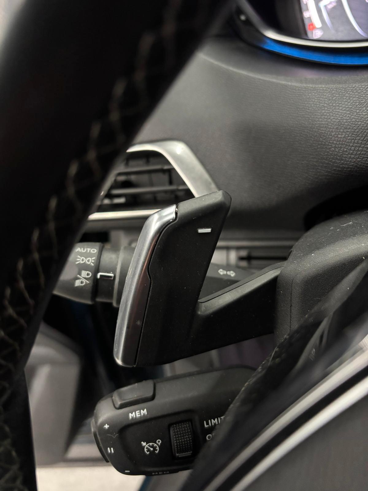 Peugeot 5008 BlueHDi 130 S&S EAT8 Allure Pack 7 posti