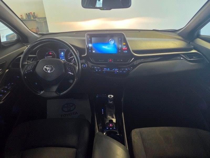 Toyota C-HR (2016-2023) 1.8 Hybrid E-CVT Trend
