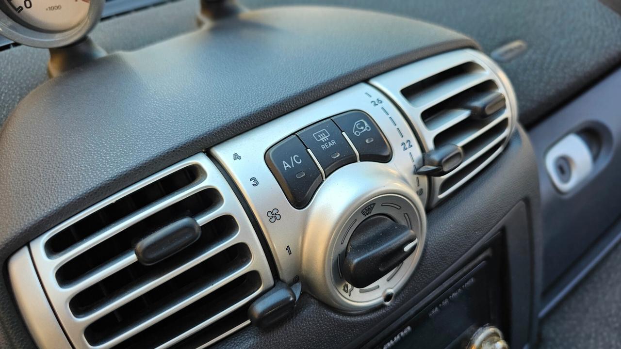Smart ForTwo 1000 52 kW coupé passion
