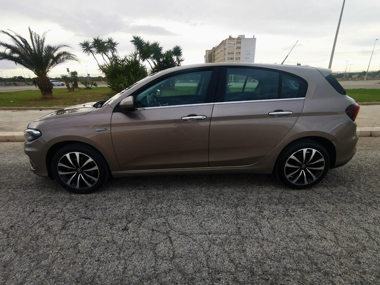 Fiat Tipo 1.3 Mjt 5P. Lounge NEOPATENTATI