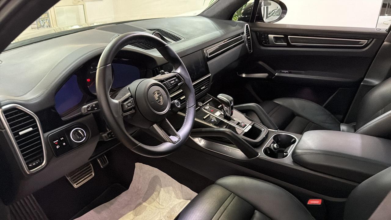 Porsche Cayenne 4.0 V8 Turbo IVA ESPOSTA
