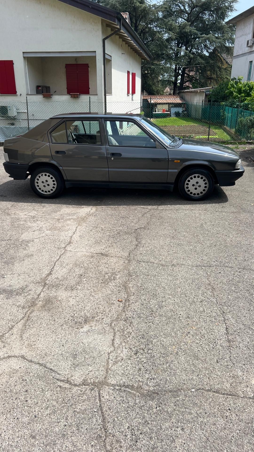 Alfa Romeo 33 33. 1.3 benzina Anno 1987