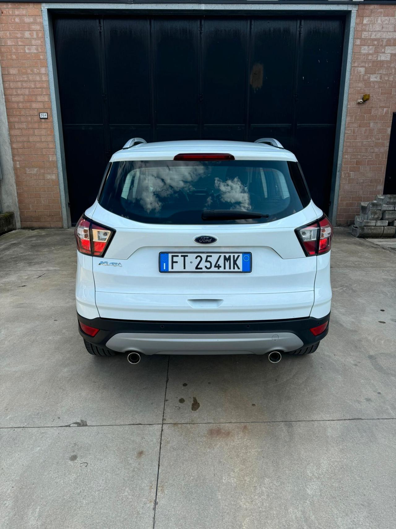 Ford Kuga 2.0 TDCI 150 CV S&S 4WD Powershift Business