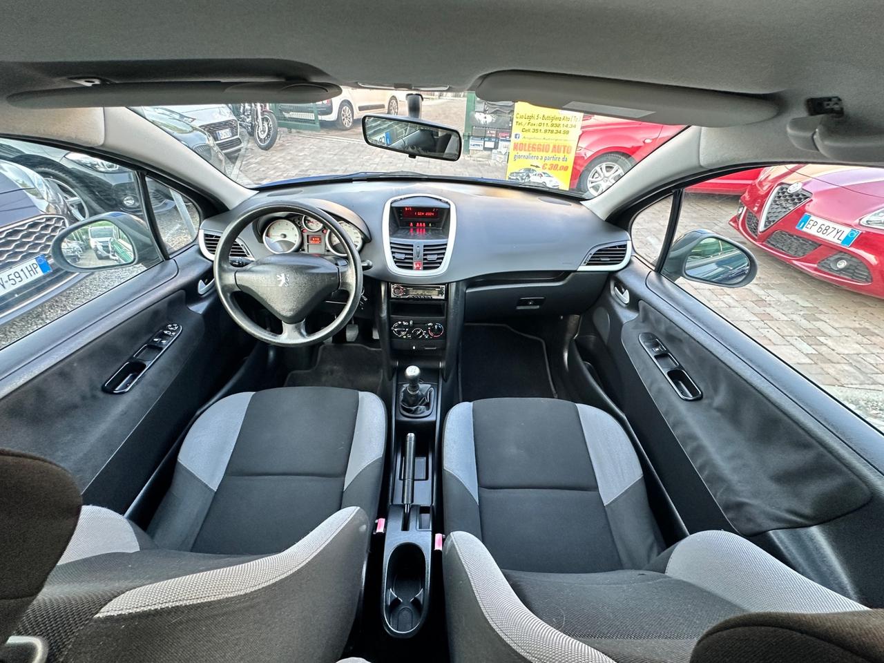 Peugeot 207 1.4 Benzina ok per neopatentati
