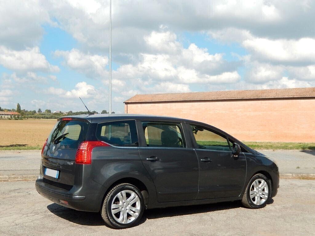 PEUGEOT 5008 1.6 HDi 5 POSTI - ECCELLENTE!
