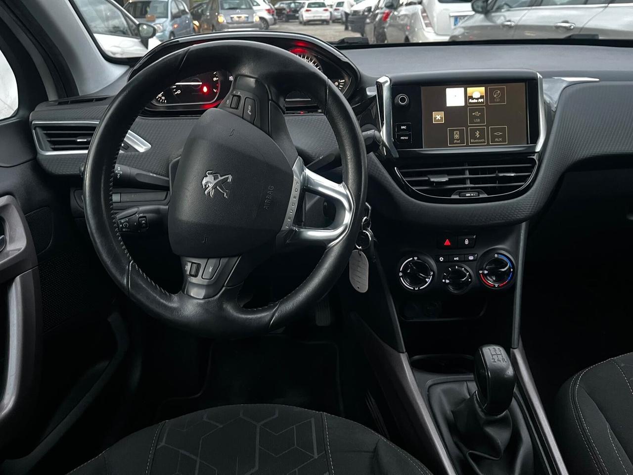 Peugeot 2008 PureTech 82 Allure