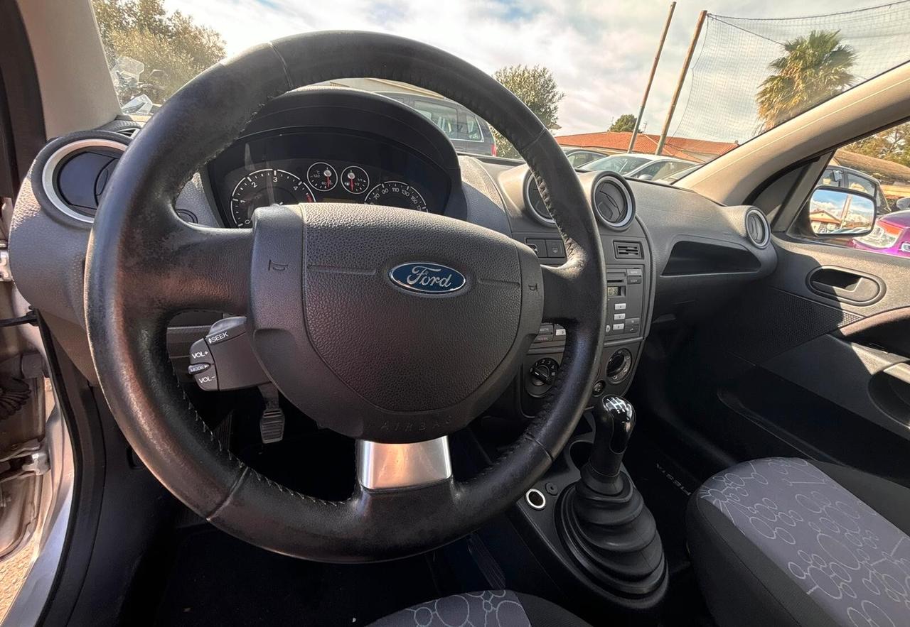 Ford Fiesta 1.4 TDCi 5p. Ghia
