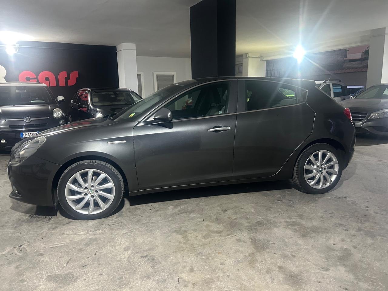 Alfa Romeo Giulietta 1.6 JTDm-2 120 CV Exclusive