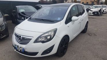 OPEL Meriva 1.7 CDTI 110CV b-color Panoramic