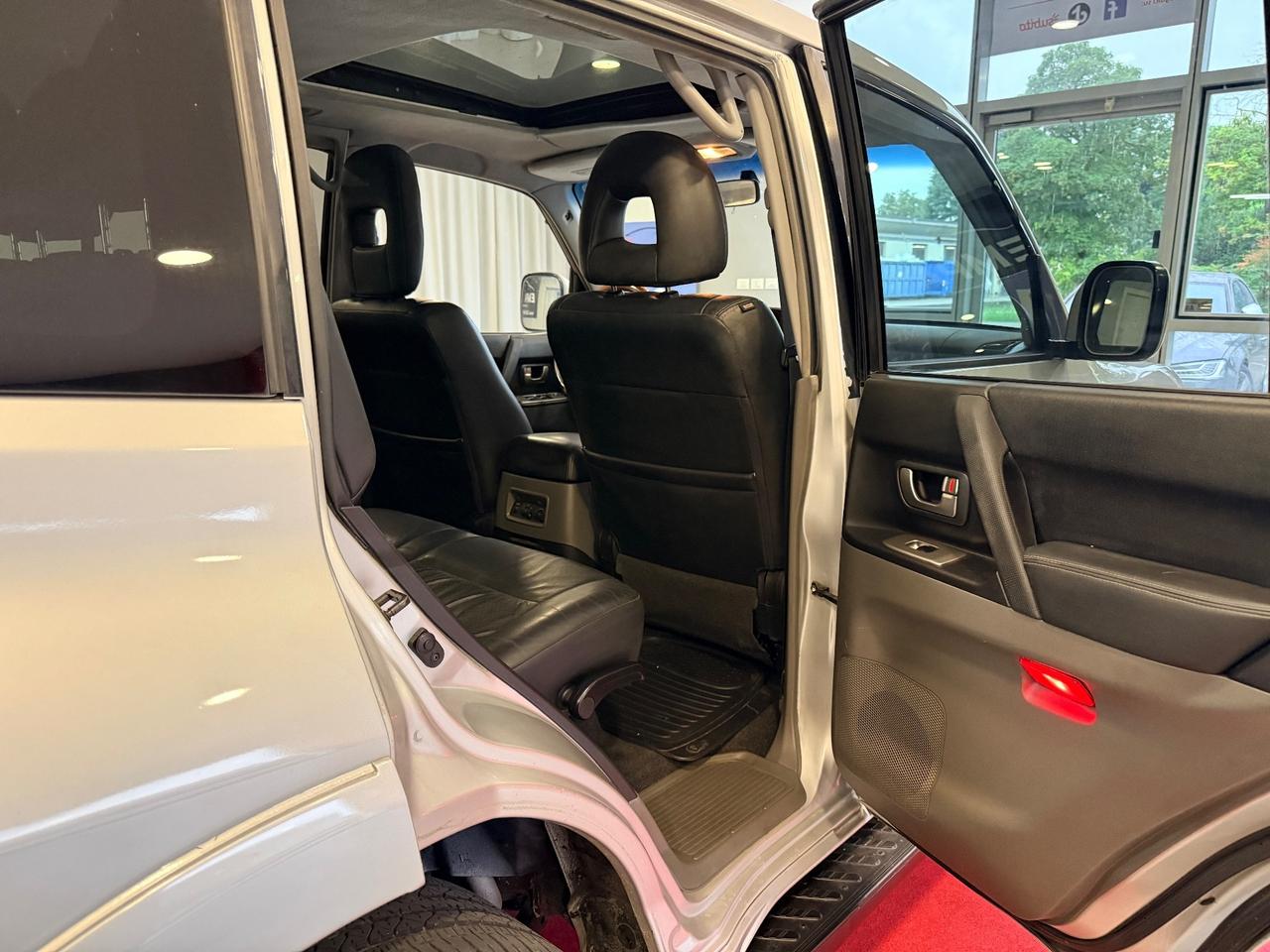 Mitsubishi Pajero 3.2 16V DI-D ELEGANCE 5 PORTE
