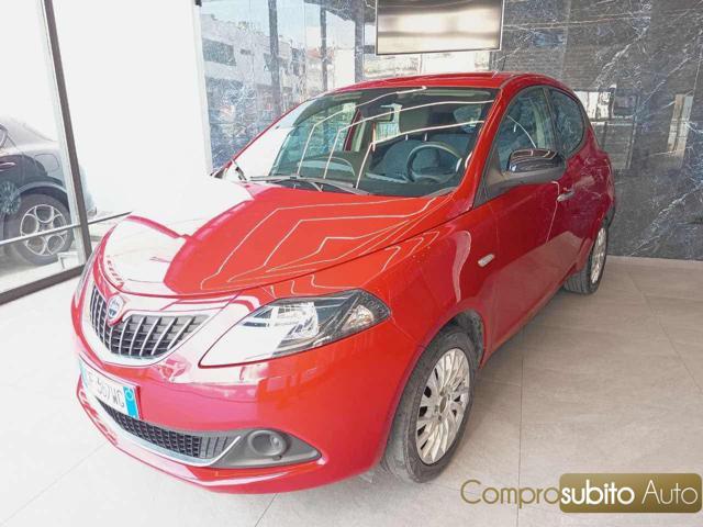 LANCIA Ypsilon 1.0 FireFly 5 porte S&S Hybrid Ecochic Gold