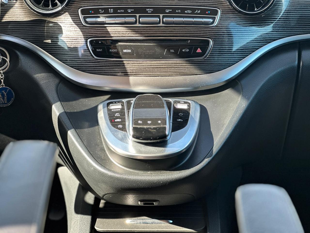 Mercedes-benz V 300d 4Matic Premium Long