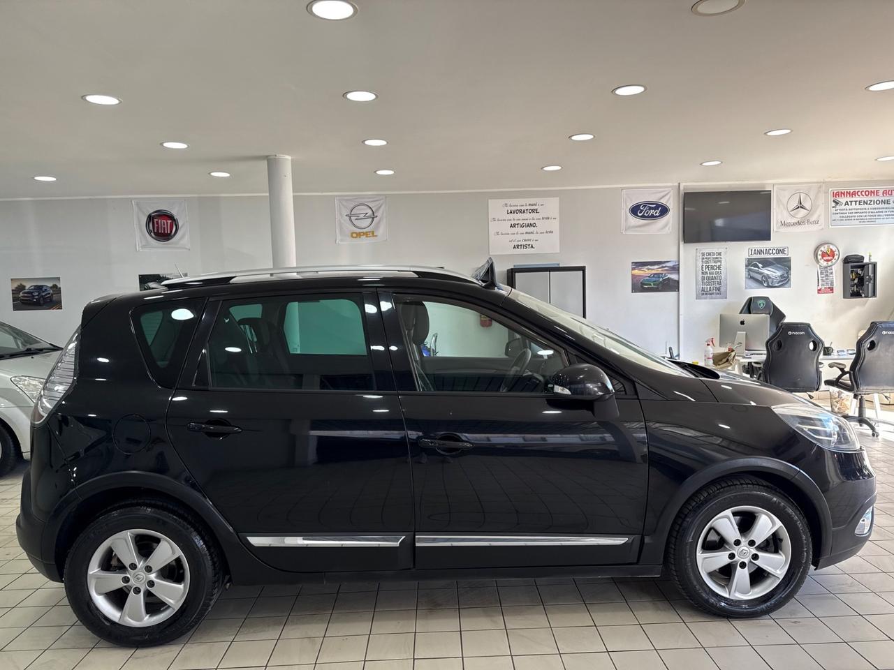 Renault Scenic xmod cross 1.5 dci