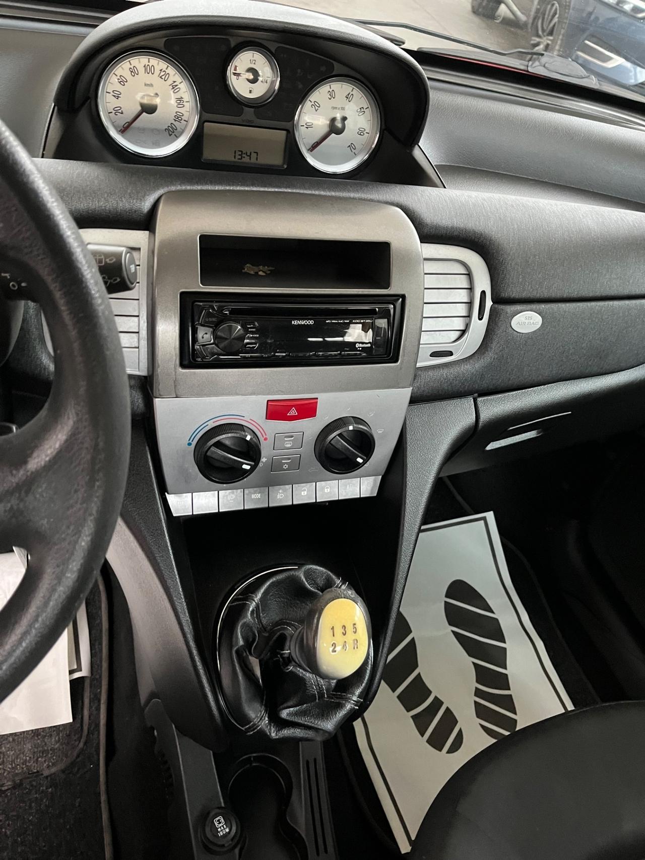 Lancia Ypsilon 1.2 69 CV Diva