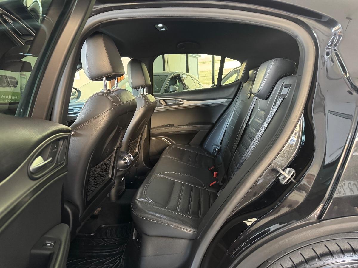 ALFA ROMEO STELVIO 2.2 T.diesel 210 CV AT8 Q4 Exec. UNICO PROP/ SEDILI ELETTRICI
