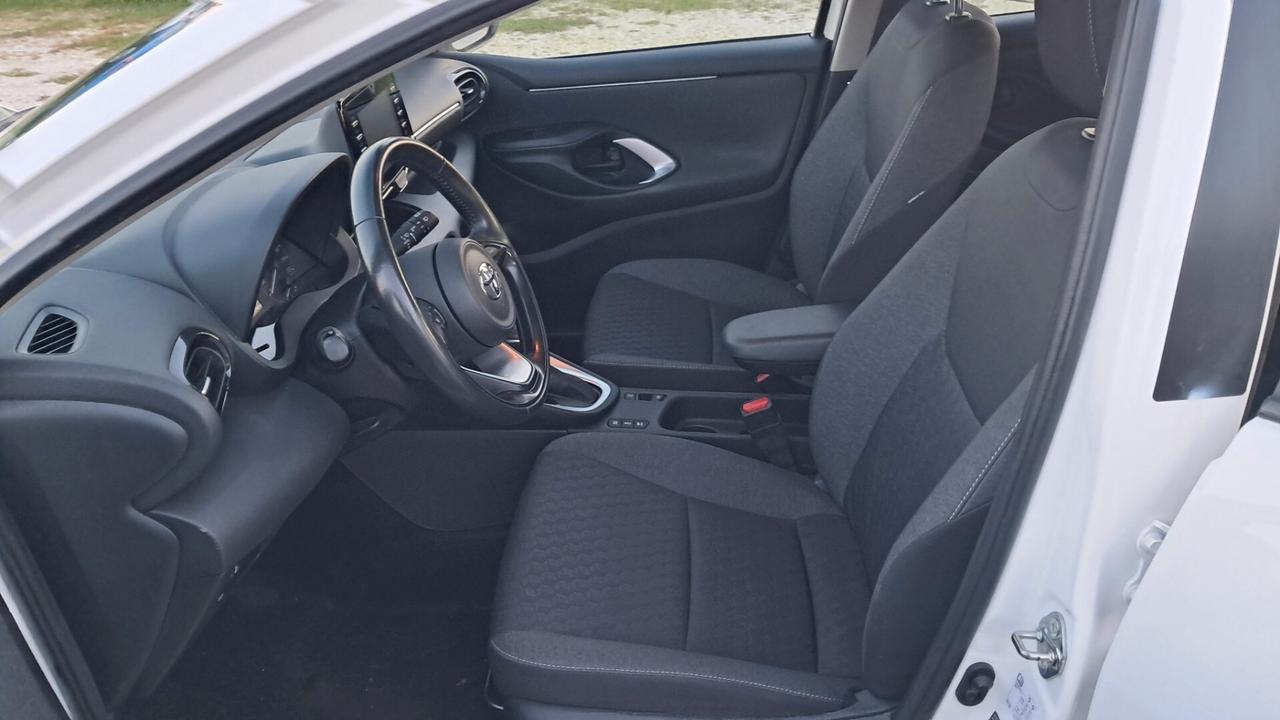 Toyota Yaris 1.5 Hybrid 5 porte Active