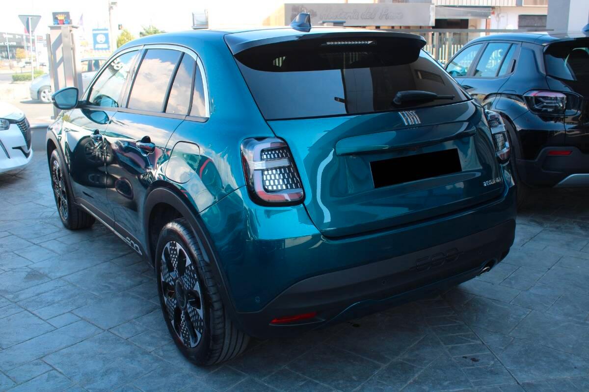 Fiat 600 1.2 hybrid La Prima 110cv auto