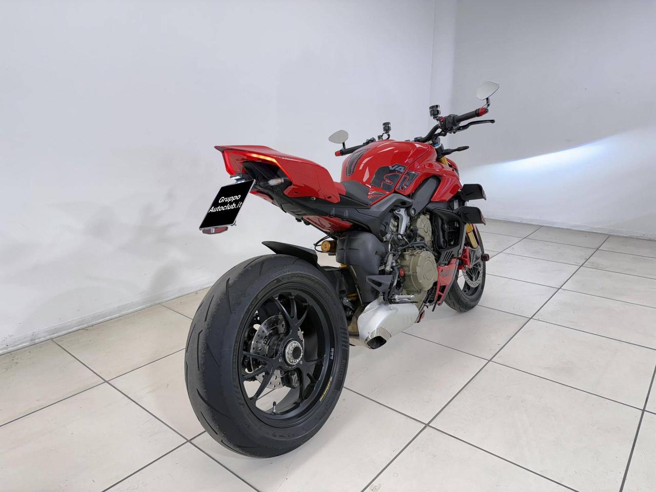 DUCATI Streetfighter V4 1100 Streetfighter V4 S Red