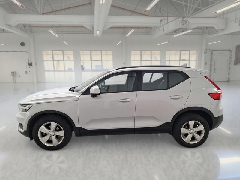 VOLVO XC40 T2 AUTOMATICO MOMENTUM CORE SUV
