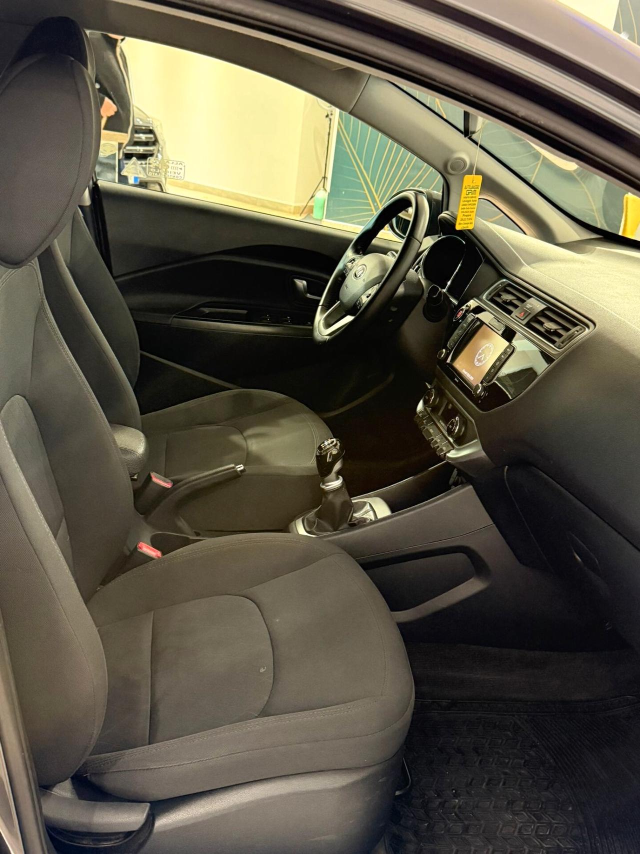 KIA RIO 1.2 DIESEL 75CV PER NEOPATENTATI