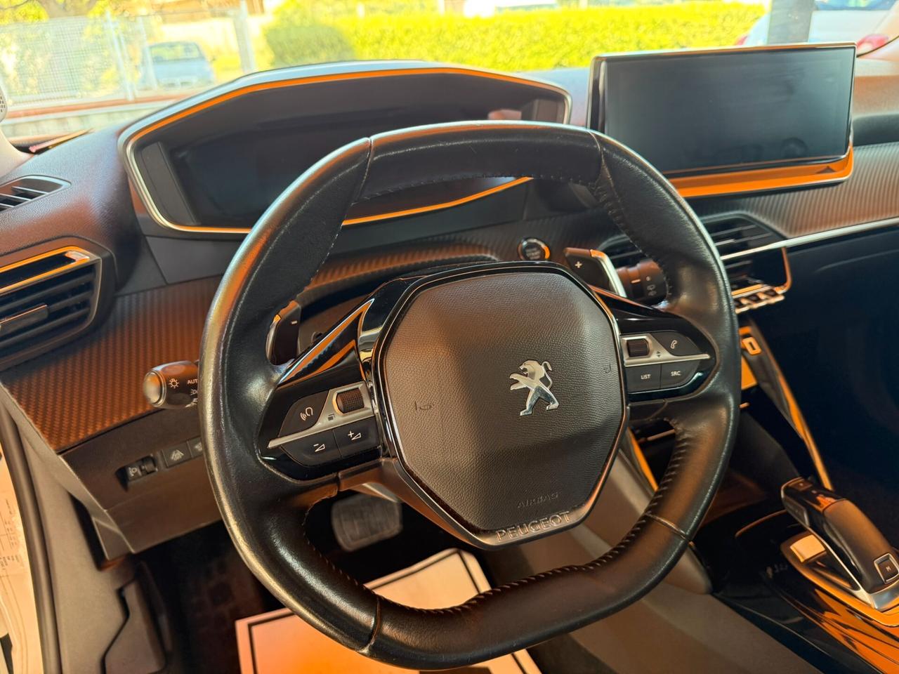 Peugeot 2008 BlueHDi 130 S&S EAT8 Allure