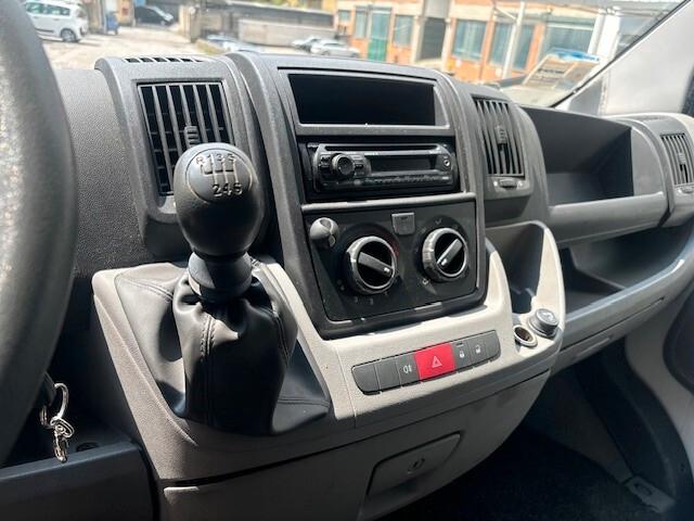 Peugeot Boxer 330 2.2 HDi/120CV PC-TN Furgone
