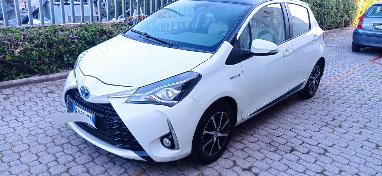 Toyota Yaris Tetto Nero , Carrozzeria Bianco Perla Metallizzato