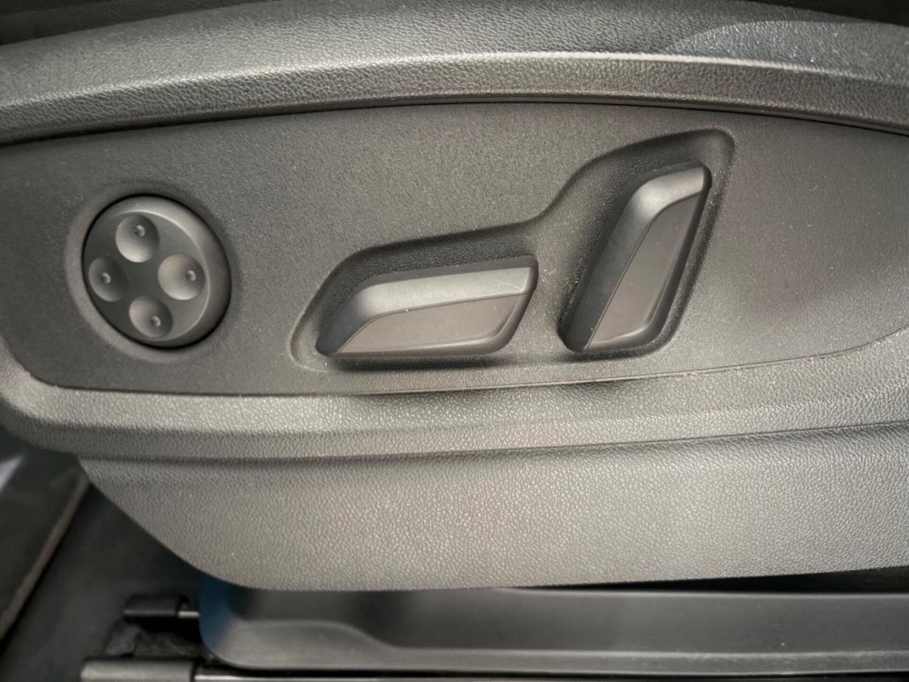 AUDI Q5 40 TDI S TRONIC S LINE PLUS 124.000 KM