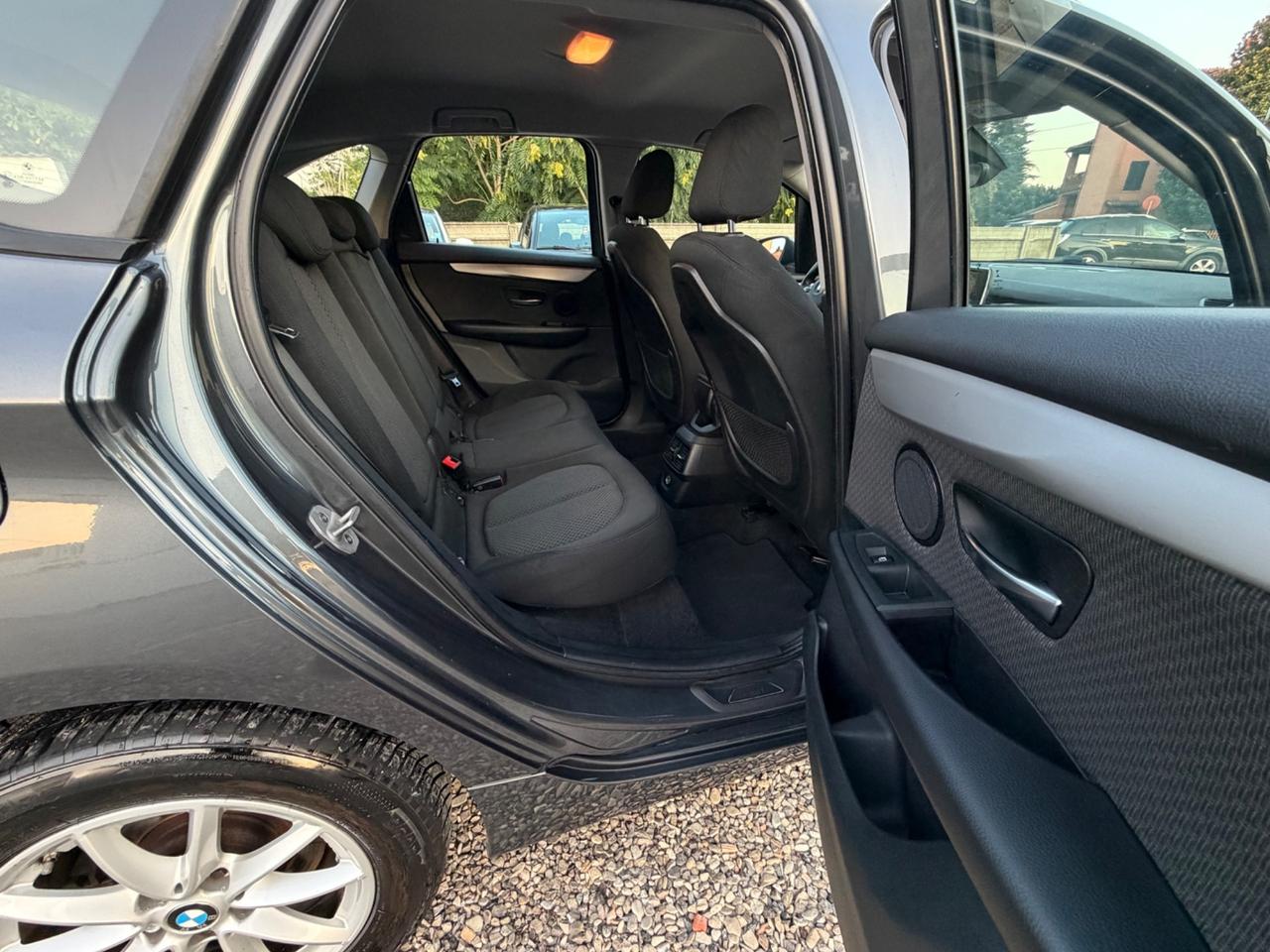 Bmw 2er Active Tourer 218d Advantage
