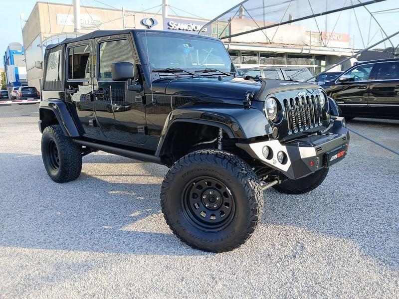 Jeep Wrangler 3ª serie Unlimited 2.8 CRD DPF Sahara Auto