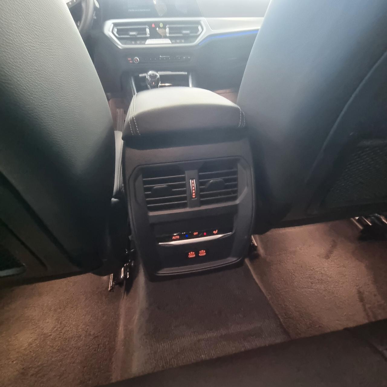 Bmw 318d 48V Touring Luxury - Pelle - Navy