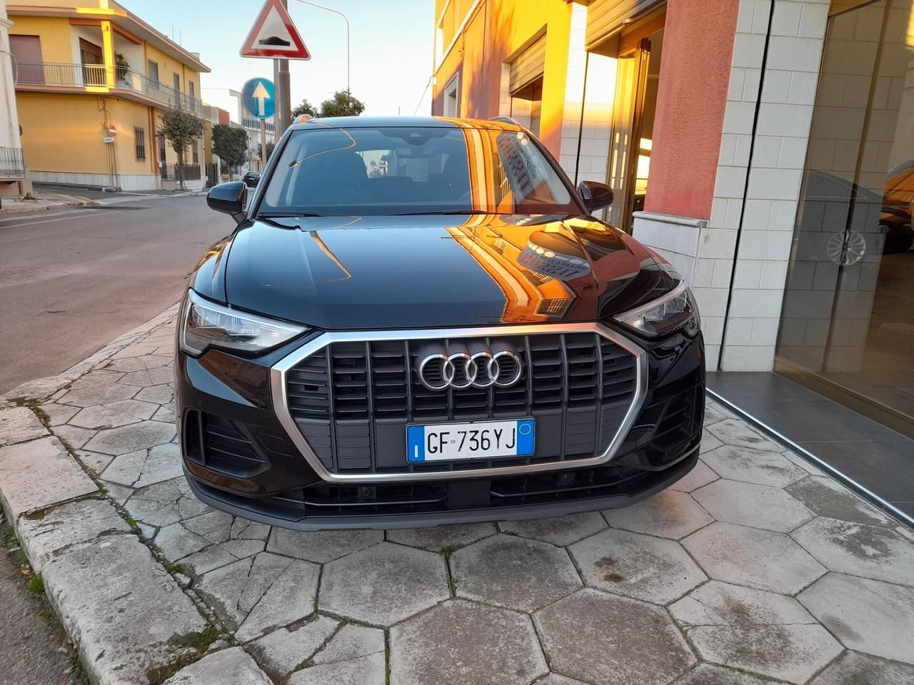 AUDI Q3 2.0 TDI S-TRONIC BUSINESS