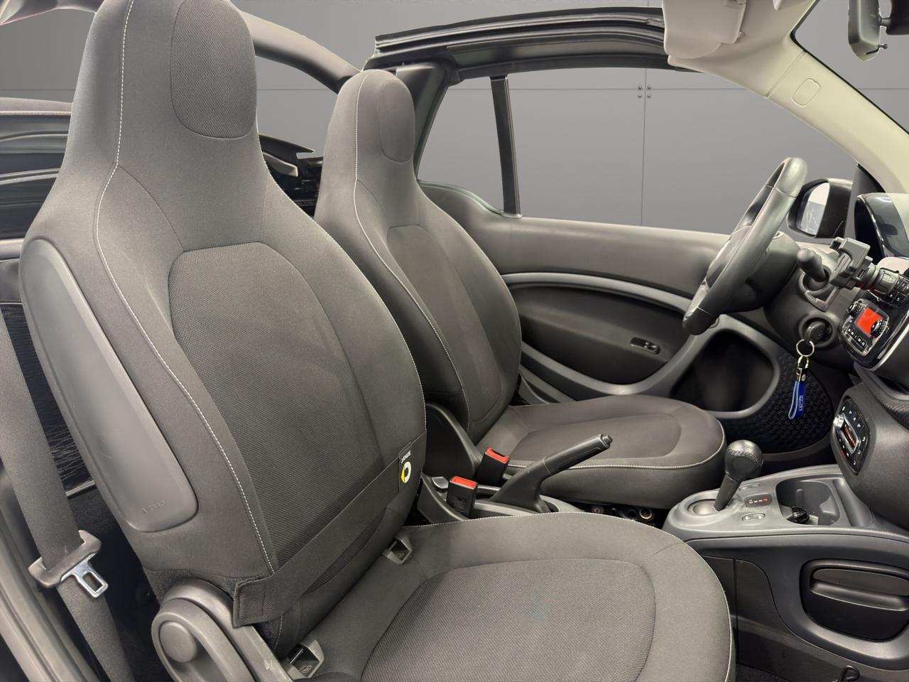 Smart fortwo coupe Cabrio 90cv - Unico proprietario - Sedili riscaldabili - Cerchi in lega - Luci Led