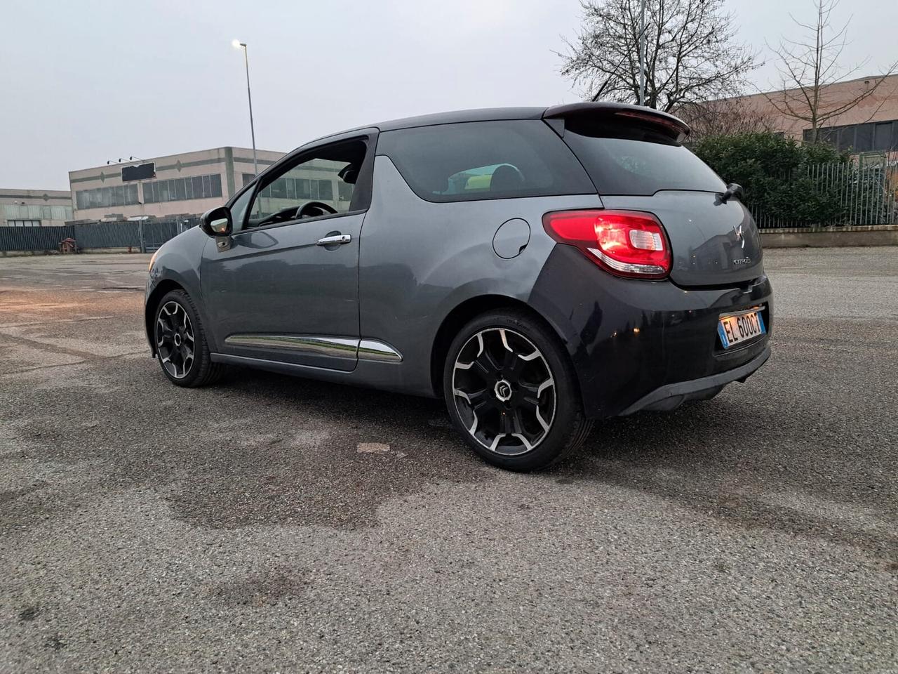 Ds DS3 3 1.6 THP 155 Just Black